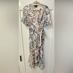 Vici floral wrap midi dress, size small